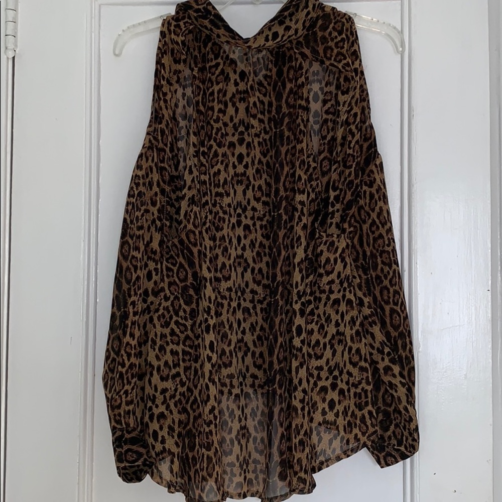 Leopard button up blouse - Picture 2 of 4